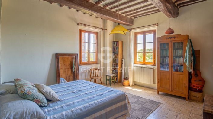 Image No.23-6 Bed Country House for sale