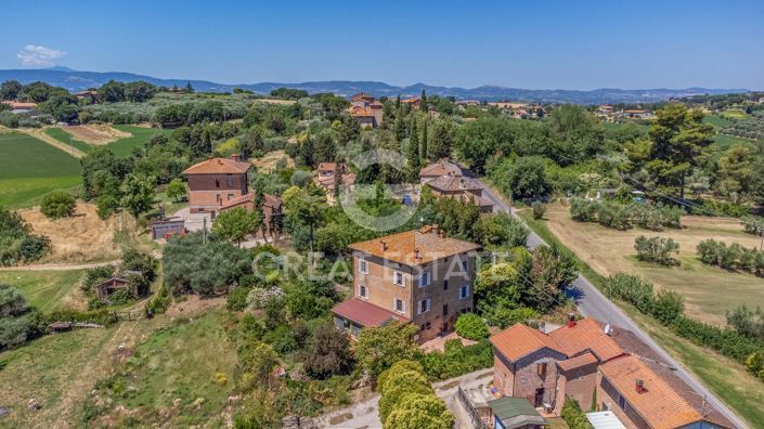 Image No.7-6 Bed Country House for sale