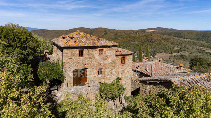 Image No.11-3 Bed Country House for sale