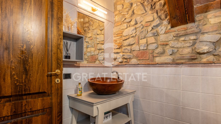 Image No.29-2 Bed Country House for sale