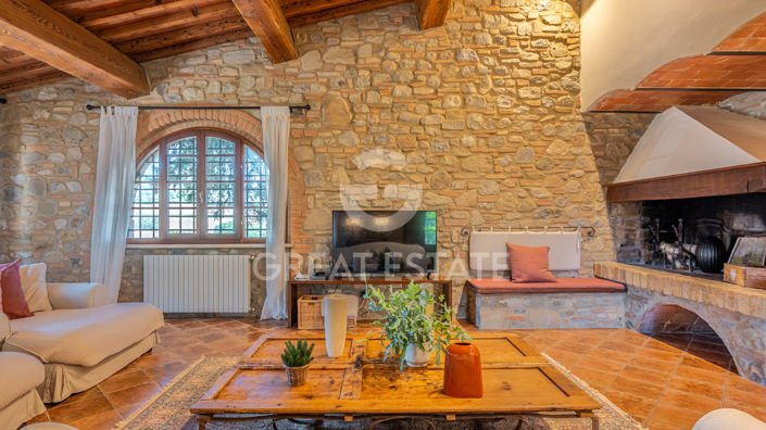 Image No.31-2 Bed Country House for sale