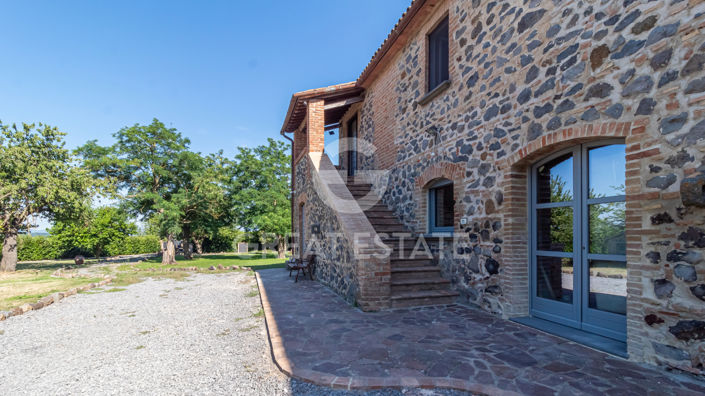 Image No.14-Maison de campagne de 8 chambres à vendre à Castèl Giorgio