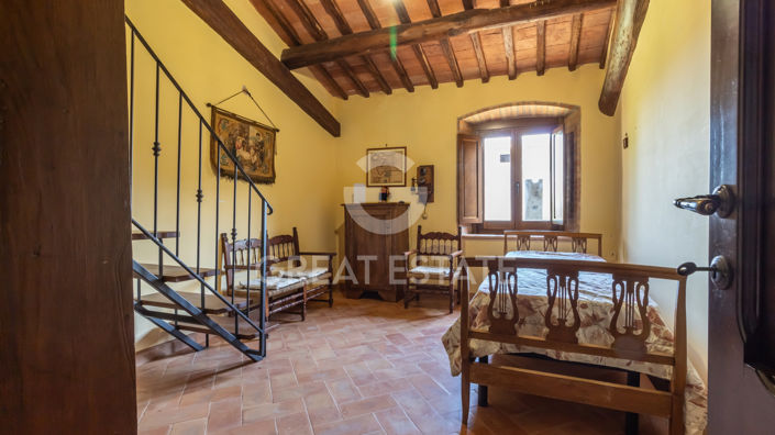 Image No.25-Maison de campagne de 8 chambres à vendre à Castèl Giorgio