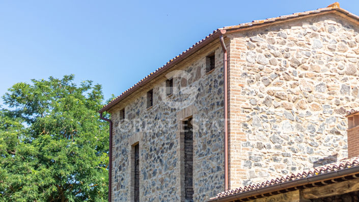 Image No.32-Maison de campagne de 8 chambres à vendre à Castèl Giorgio