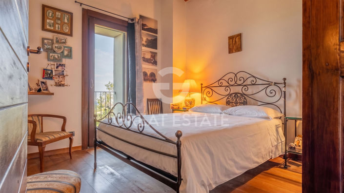 Image No.29-6 Bed Country House for sale