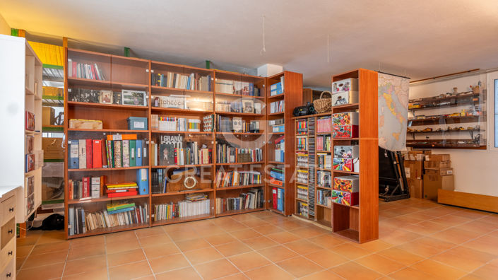 Image No.33-6 Bed Country House for sale