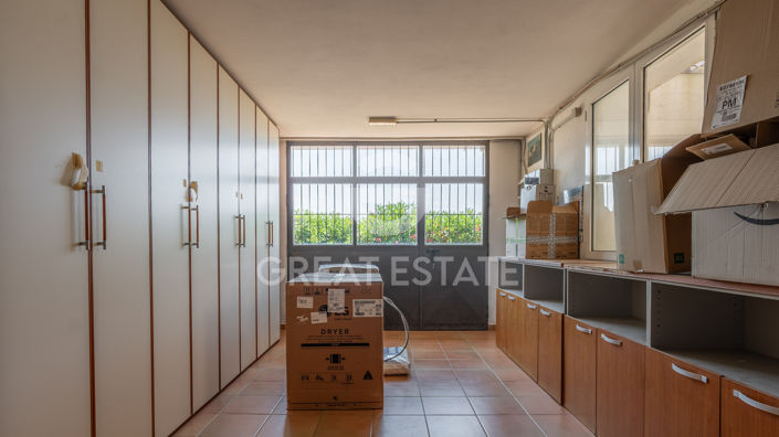 Image No.34-6 Bed Country House for sale