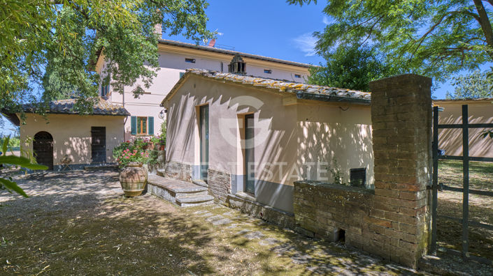 Image No.12-Maison de campagne de 8 chambres à vendre à Montepulciano