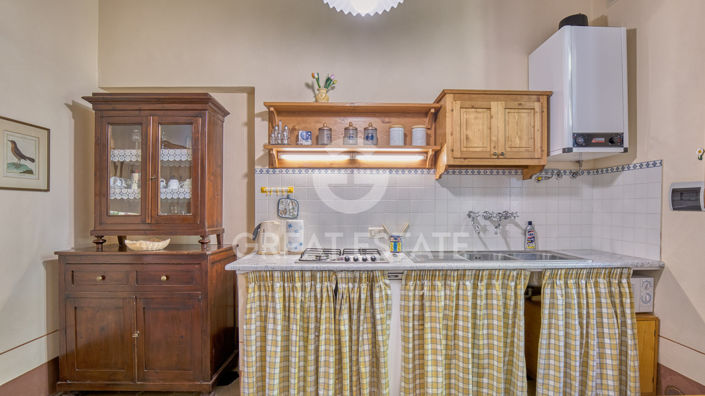 Image No.22-8 Bed Country House for sale