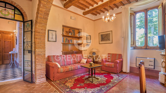Image No.6-8 Bed Country House for sale