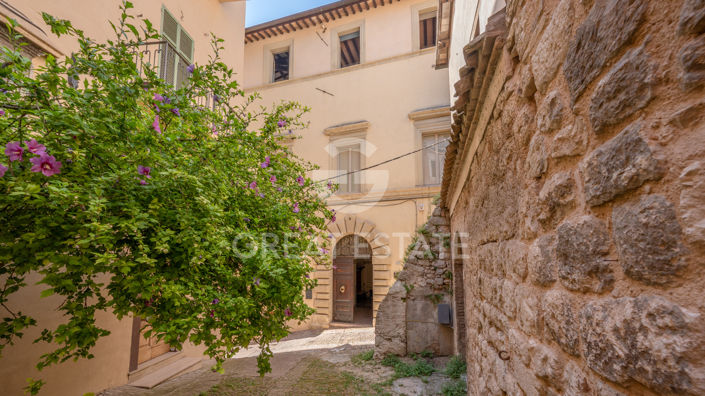 Image No.4-Appartement de 6 chambres à vendre à Trevi