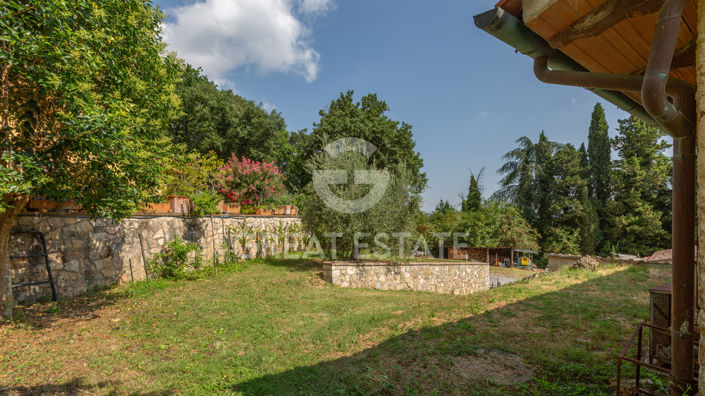 Image No.17-5 Bed Country House for sale