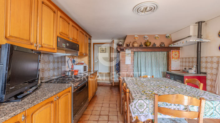 Image No.23-5 Bed Country House for sale