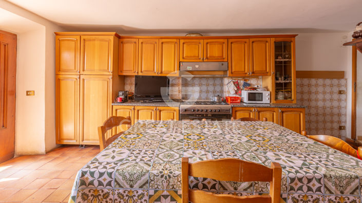 Image No.25-5 Bed Country House for sale