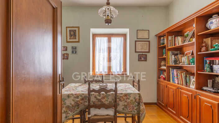 Image No.27-5 Bed Country House for sale