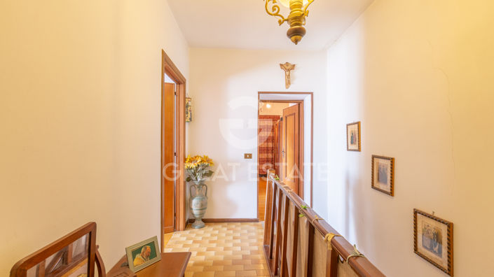 Image No.30-5 Bed Country House for sale