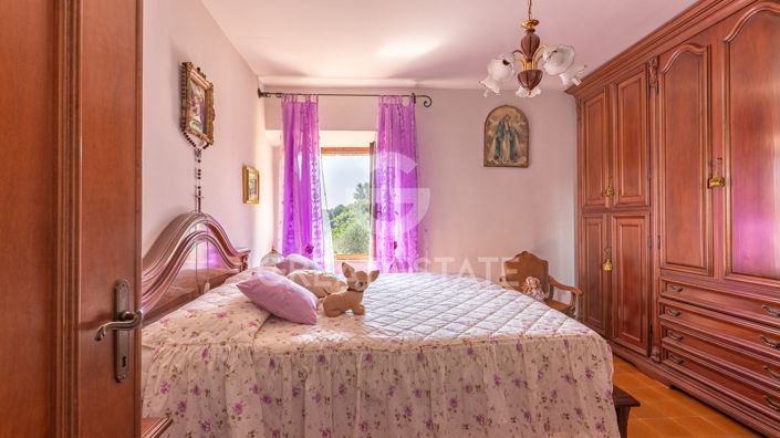 Image No.32-5 Bed Country House for sale