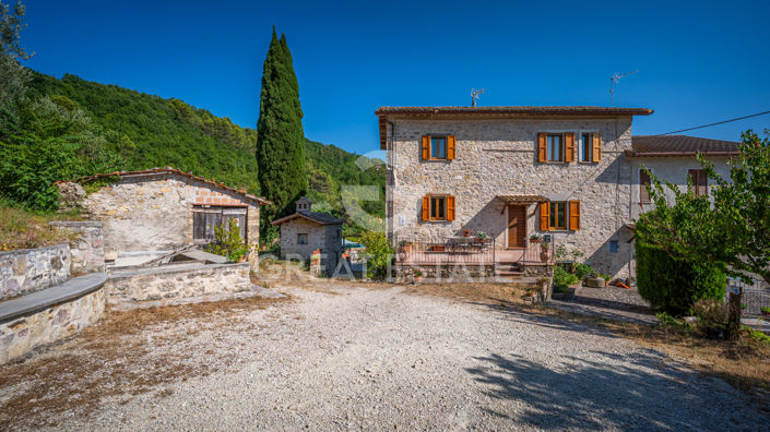 Image No.12-3 Bed Country House for sale