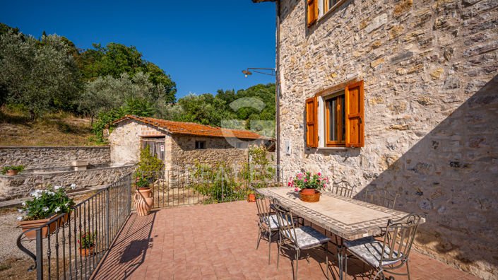 Image No.25-3 Bed Country House for sale