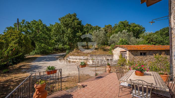 Image No.26-3 Bed Country House for sale
