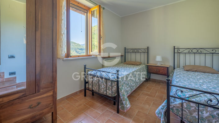 Image No.35-3 Bed Country House for sale