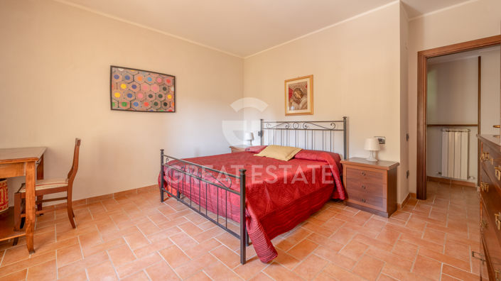 Image No.38-3 Bed Country House for sale