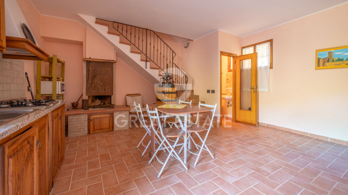 Image No.41-3 Bed Country House for sale