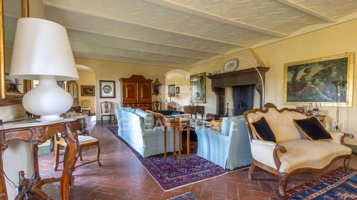 Image No.20-Maison de campagne de 4 chambres à vendre à Arezzo