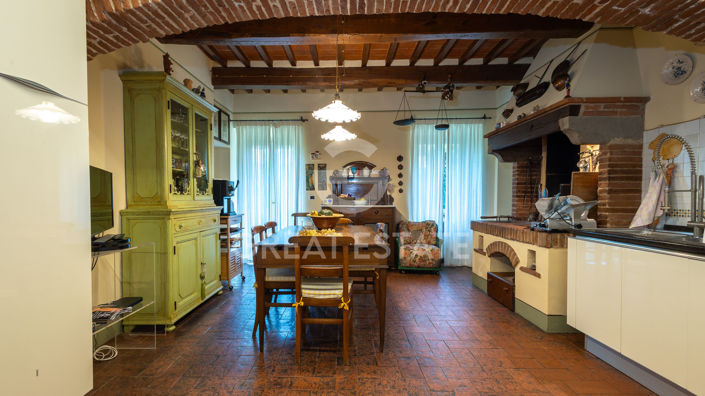 Image No.23-Maison de campagne de 4 chambres à vendre à Arezzo