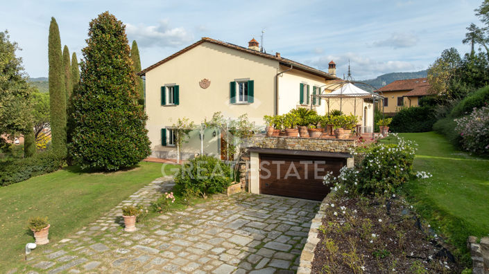 Image No.4-Maison de campagne de 4 chambres à vendre à Arezzo