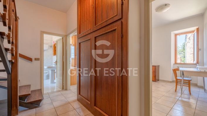 Image No.21-4 Bed Property for sale