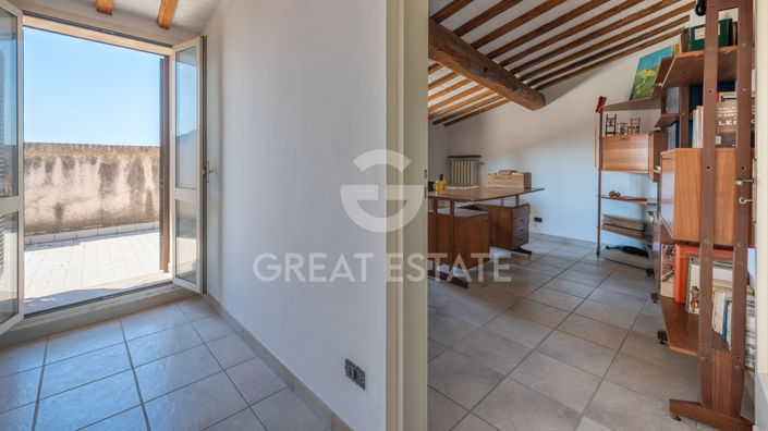 Image No.26-4 Bed Property for sale