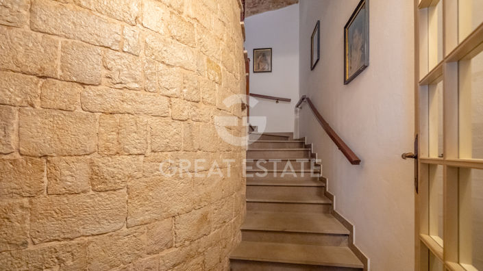 Image No.33-4 Bed Property for sale