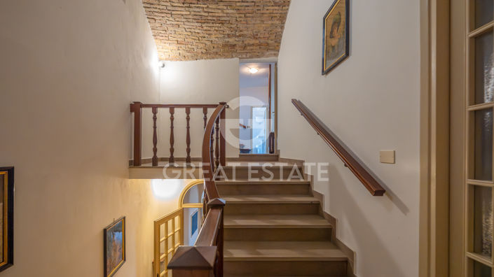 Image No.34-4 Bed Property for sale