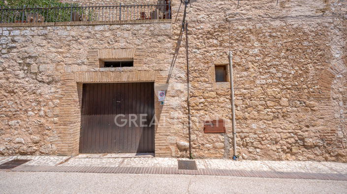 Image No.36-4 Bed Property for sale