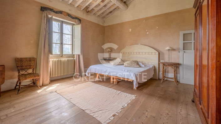 Image No.30-Maison de campagne de 10 chambres à vendre à Monte San Savino