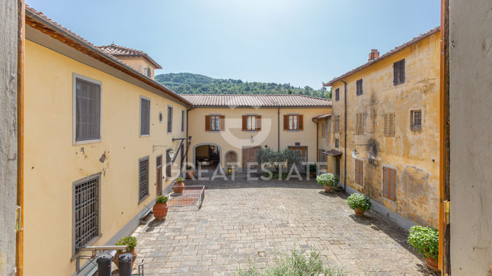 Image No.37-Country House for sale