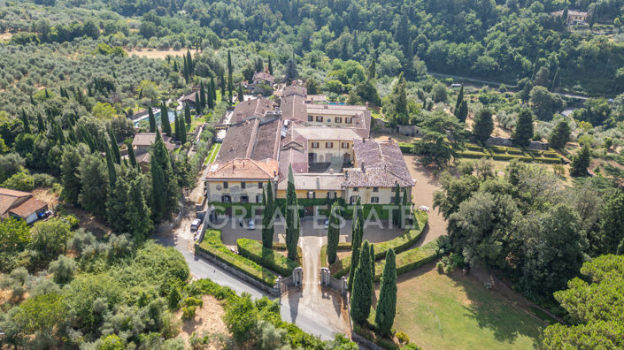 Image No.7-Country House for sale