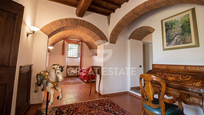 Image No.18-7 Bed Country House for sale