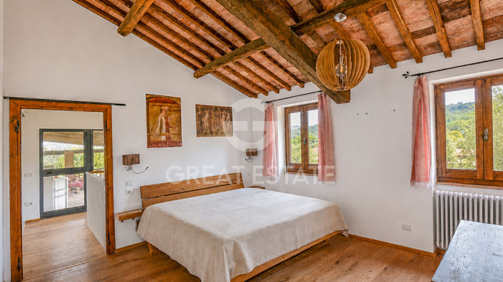 Image No.17-3 Bed Country House for sale