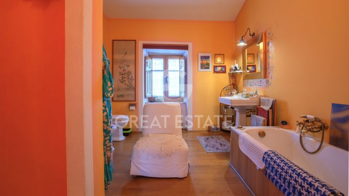 Image No.32-Propriété de 5 chambres à vendre à Parrano