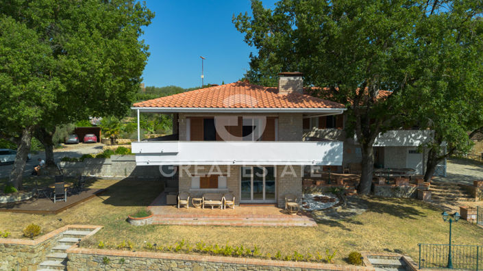 Image No.10-6 Bed Country House for sale