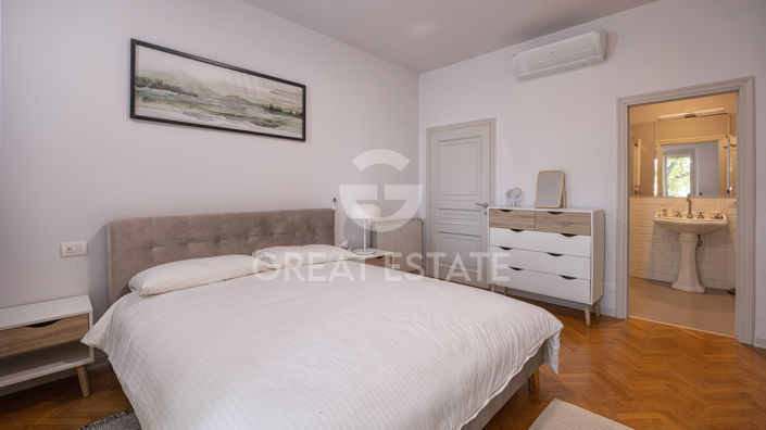 Image No.28-6 Bed Country House for sale