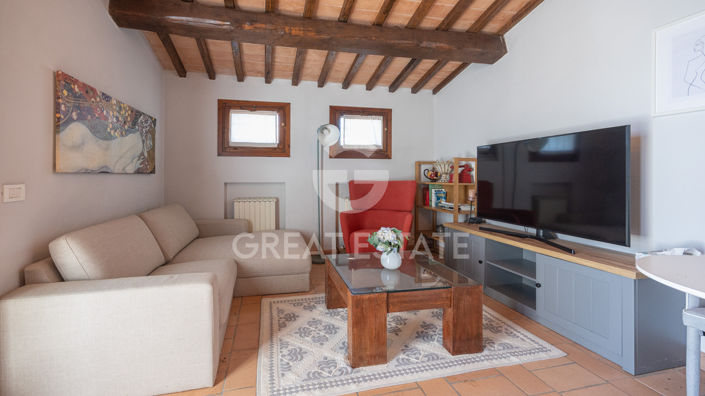 Image No.39-6 Bed Country House for sale