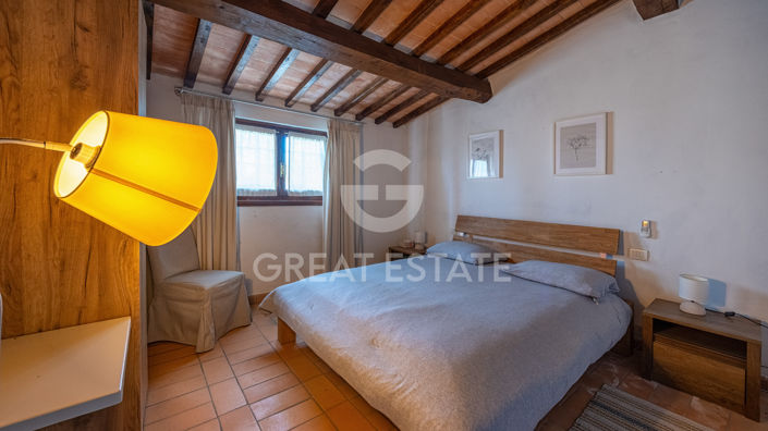 Image No.40-6 Bed Country House for sale