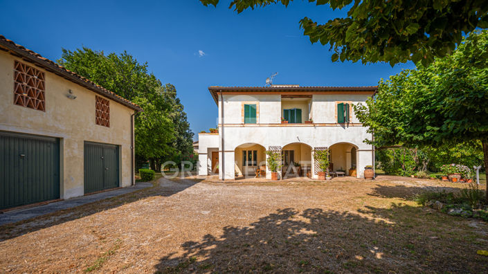 Image No.14-Villa de 4 chambres à vendre à Foligno