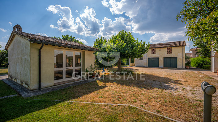 Image No.16-Villa de 4 chambres à vendre à Foligno