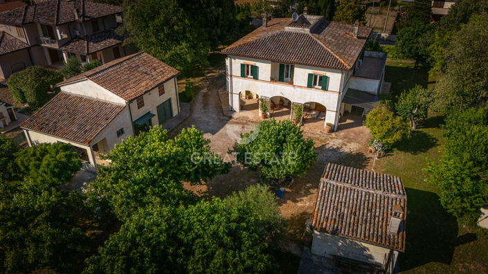 Image No.37-4 Bed Villa for sale