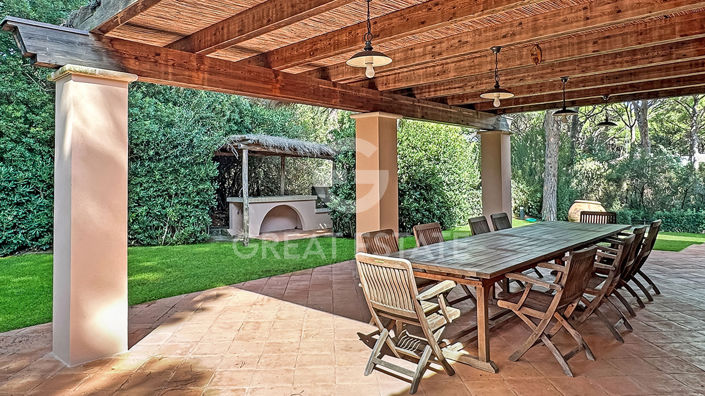 Image No.14-6 Bed Country House for sale