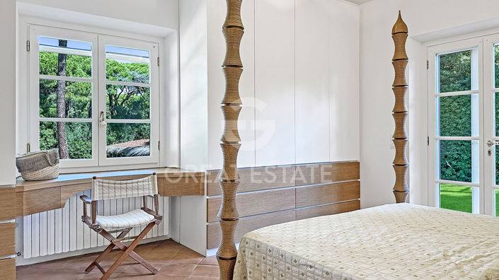 Image No.25-6 Bed Country House for sale